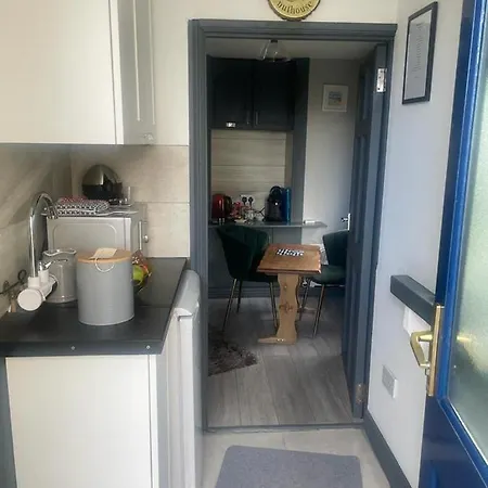 Boutique Apartment *